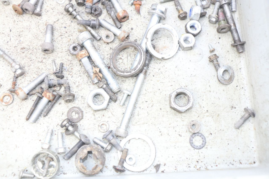 photo de SAC VISSERIE VIS PIAGGIO VESPA LX 2T 50 (2005 - 2013) - Zoom état d’usage