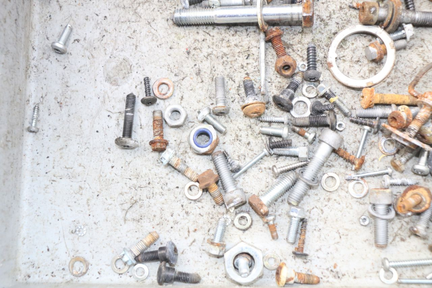 photo de SAC VISSERIE VIS PIAGGIO VESPA LX IE 125 (2010 - 2012) - Autre angle de vue