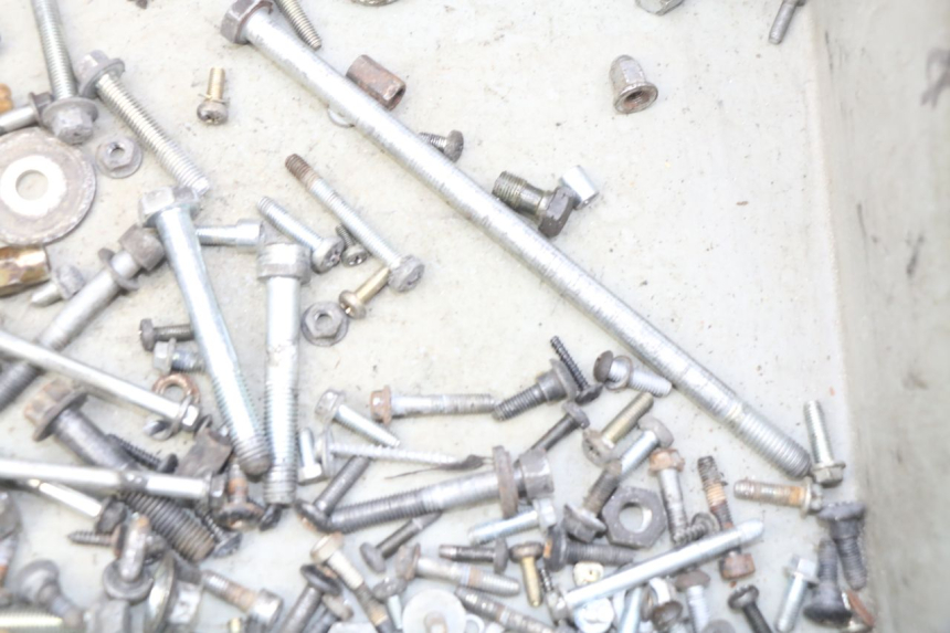 photo de SAC VISSERIE VIS PIAGGIO VESPA LX 125 (2005 - 2010) - Zoom état d’usage