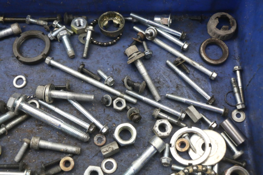 photo de SAC VISSERIE VIS PIAGGIO VESPA LX 125 (2005 - 2010) - Zoom état d’usage