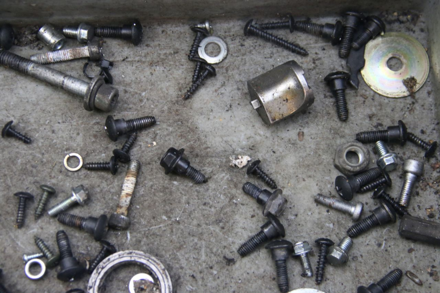 photo de SAC VISSERIE VIS PIAGGIO VESPA S 2T 50 (2007 - 2014) - Autre angle de vue