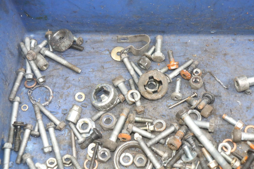 photo de SAC VISSERIE VIS PIAGGIO VESPA S 2T 50 (2007 - 2014) - Autre angle de vue