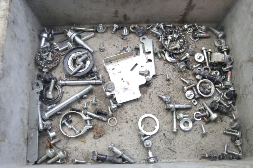 photo de SAC VISSERIE VIS HONDA VISION NSC R 50 (2013 - 2015) - Vue principale