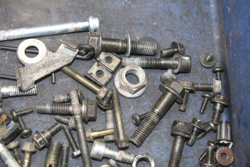 photo de SAC VISSERIE VIS PEUGEOT VIVACITY NEW 2T 50 (2008 - 2017) - Zoom état d’usage