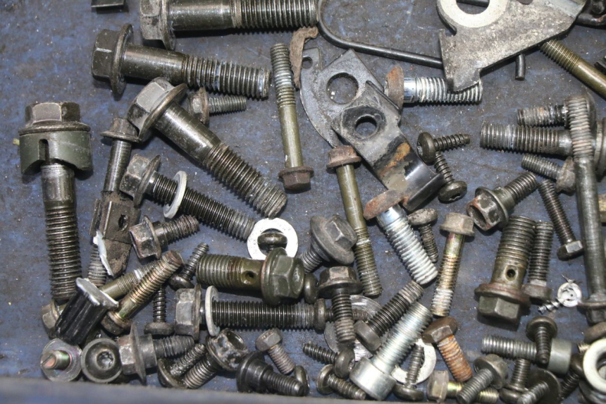 photo de SAC VISSERIE VIS PEUGEOT VIVACITY NEW 2T 50 (2008 - 2017) - Autre angle de vue