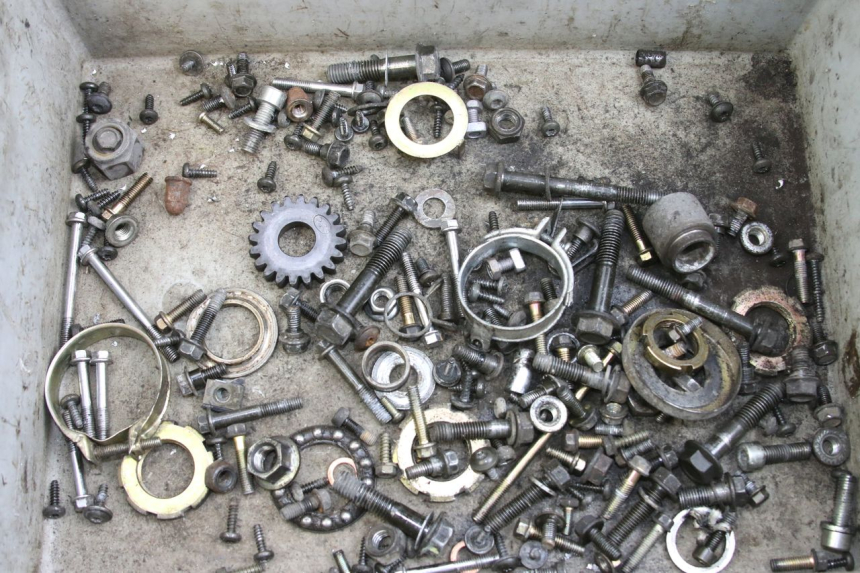 photo de SAC VISSERIE VIS PEUGEOT VIVACITY 125 (2010 - 2017) - Vue principale