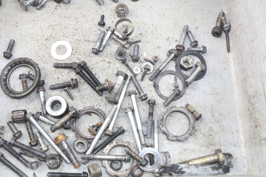 photo de SAC VISSERIE VIS PEUGEOT VIVACITY 50 (2004 - 2009) - Détail de la pièce