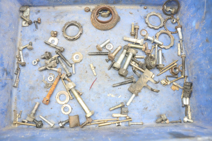 photo de SAC VISSERIE VIS PEUGEOT VIVACITY 50 (1998 - 2003) - Vue principale