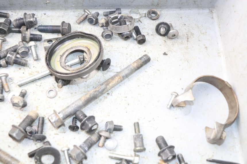 photo de SAC VISSERIE VIS YAMAHA WR R 125 (2009 - 2017) - Autre angle de vue