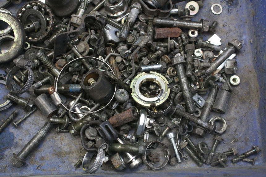 photo de SAC VISSERIE VIS KYMCO X-CITING XCITING 400 (2014 - 2018) - Détail de la pièce