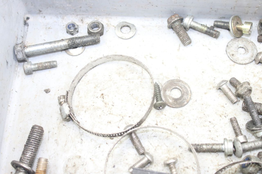 photo de SAC VISSERIE VIS MBK X-LIMIT XLIMIT 50 (2003 - 2006) - Gros plan technique