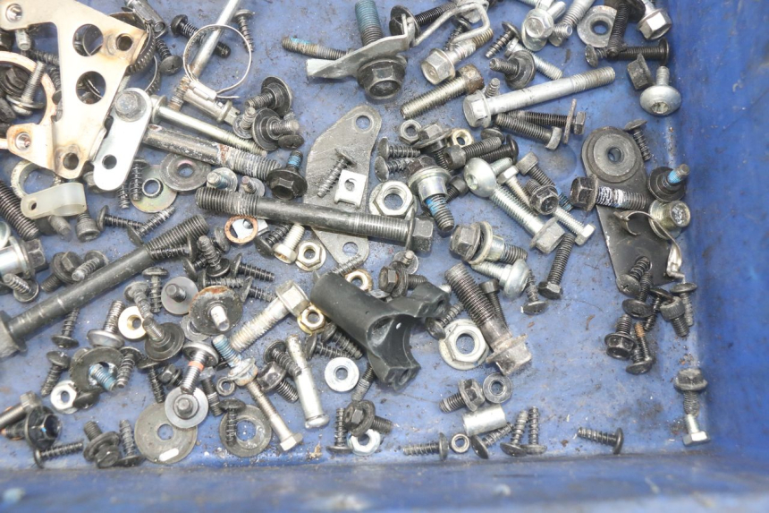 photo de SAC VISSERIE VIS YAMAHA X-MAX XMAX 125 (2010 - 2013) - Zoom état d’usage