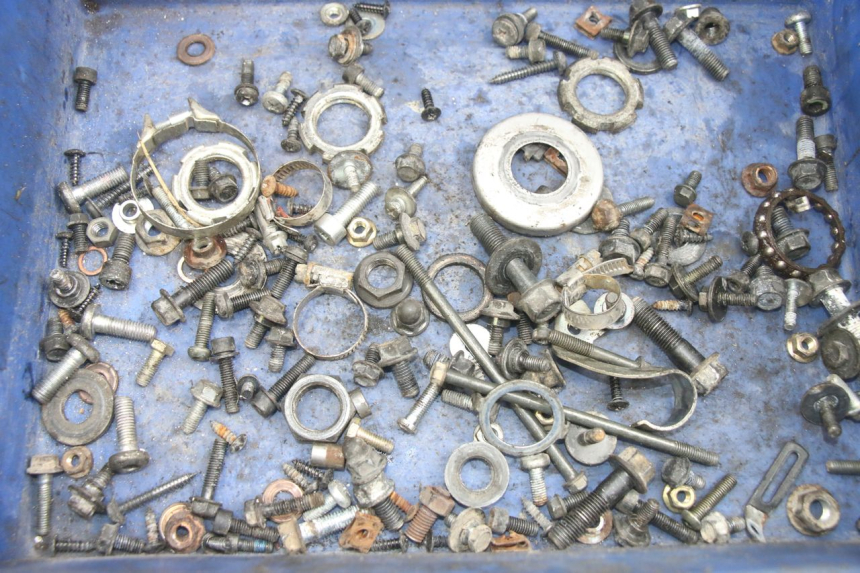 photo de SAC VISSERIE VIS YAMAHA X-MAX XMAX 250 (2006 - 2009) - Détail de la pièce