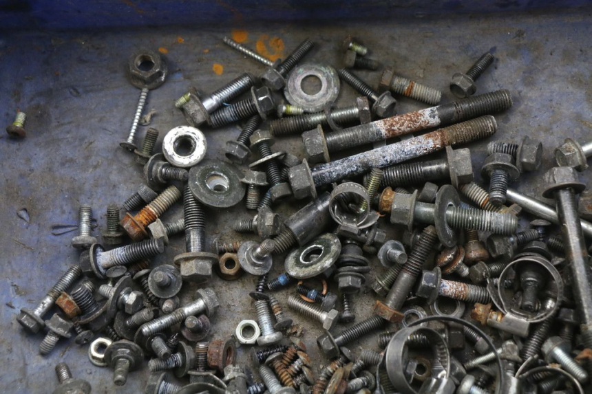 photo de SAC VISSERIE VIS YAMAHA XMAX X-MAX 125 (2006 - 2009) - Détail de la pièce