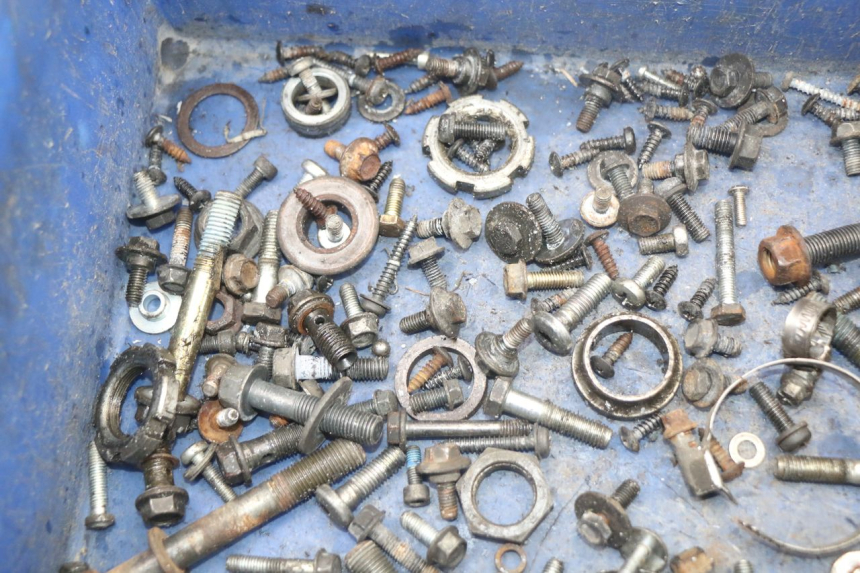 photo de SAC VISSERIE VIS YAMAHA X-MAX XMAX 250 (2006 - 2009) - Détail de la pièce