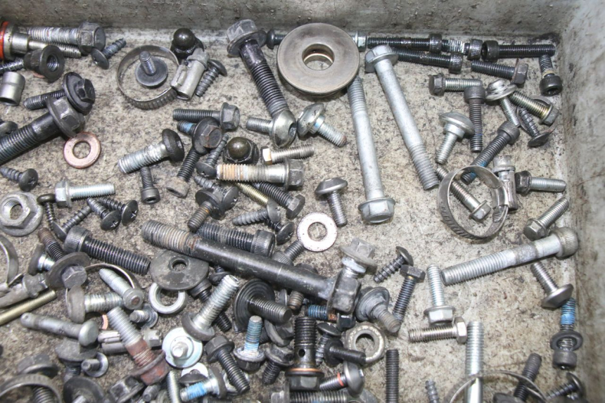 photo de SAC VISSERIE VIS YAMAHA X-MAX XMAX 125 (2010 - 2013) - Zoom état d’usage