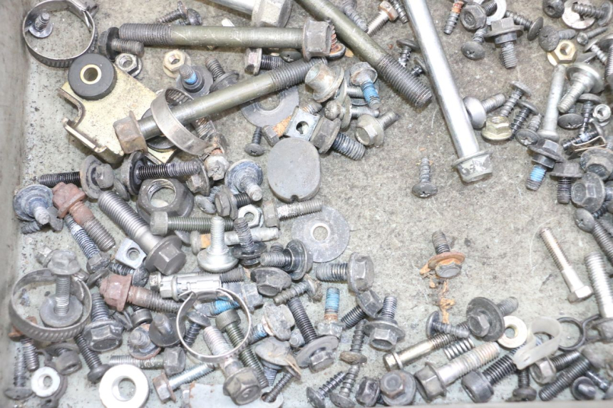 photo de SAC VISSERIE VIS YAMAHA X-MAX XMAX 125 (2010 - 2013) - Zoom état d’usage