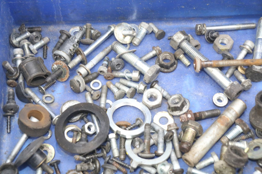 photo de SAC VISSERIE VIS PIAGGIO X9 EVOLUTION 250 (2003 - 2007) - Autre angle de vue