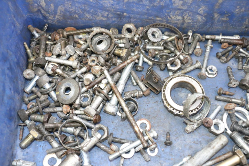 photo de SAC VISSERIE VIS PIAGGIO X9 EVOLUTION 125 (2003 - 2007) - Zoom état d’usage