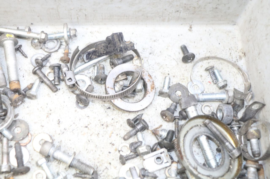 photo de SAC VISSERIE VIS PIAGGIO XEVO - X EVO 125 (2007 - 2017) - Autre angle de vue