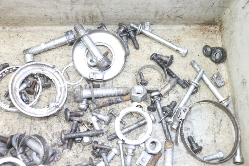 photo de SAC VISSERIE VIS PIAGGIO XEVO - X EVO 125 (2007 - 2017) - Autre angle de vue