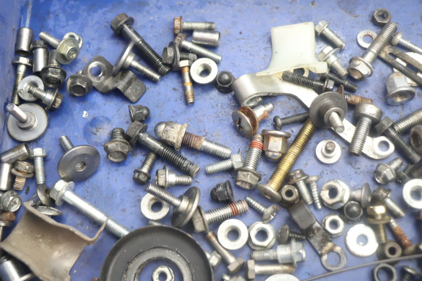 photo de SAC VISSERIE VIS HONDA XLV VARADERO 125 (2007 - 2012) - Détail de la pièce