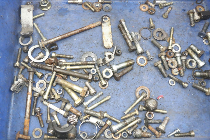 photo de SAC VISSERIE VIS PEUGEOT XP6 50 (2006 - 2011) - Détail de la pièce