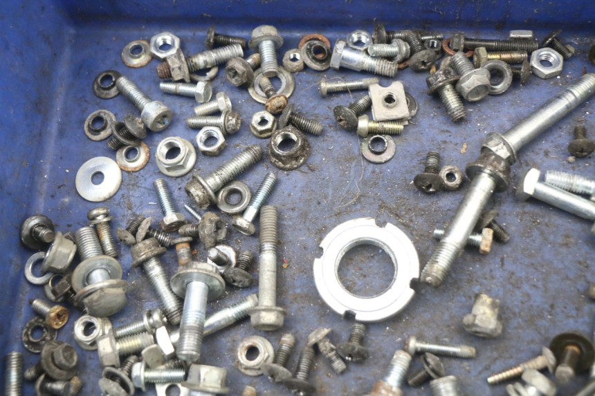 photo de SAC VISSERIE VIS HYOSUNG XRX 125 (2000 - 2008) - Détail de la pièce