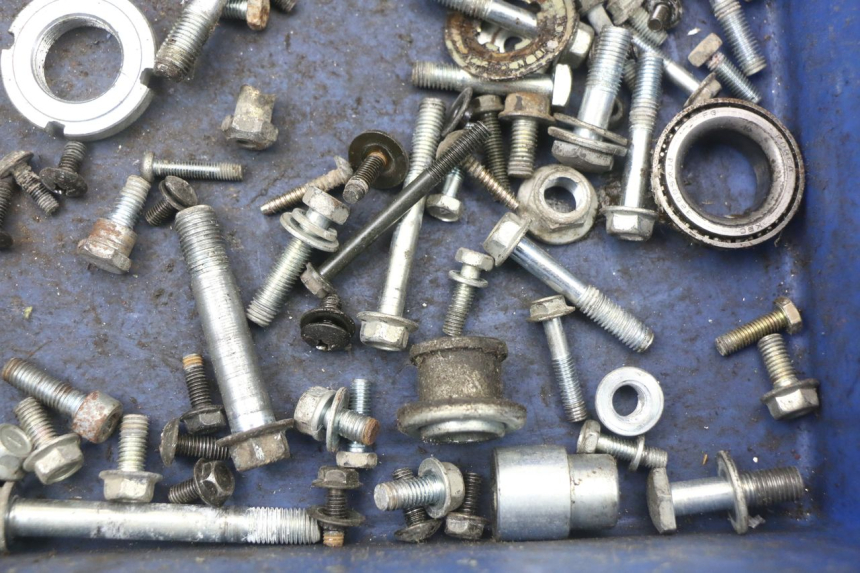 photo de SAC VISSERIE VIS HYOSUNG XRX 125 (2000 - 2008) - Gros plan technique