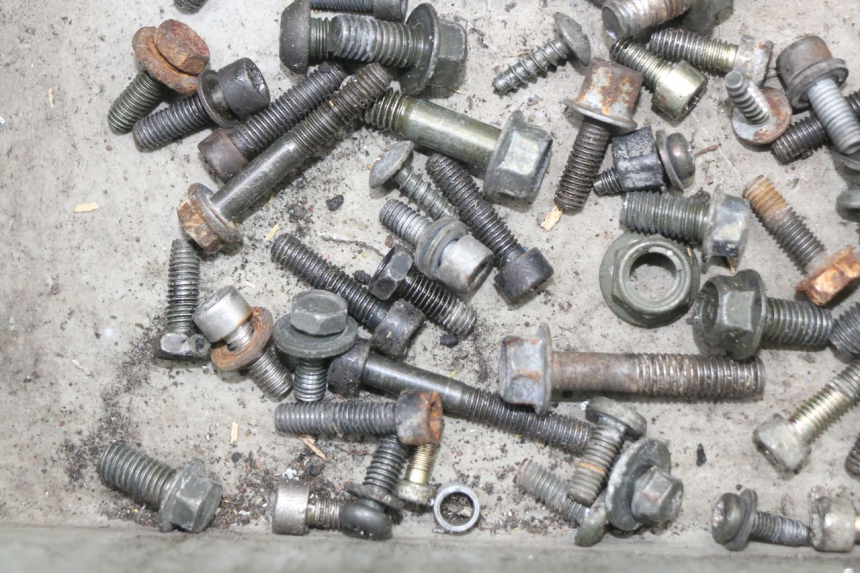 photo de SAC VISSERIE VIS YAMAHA BW'S NG NEXT GENERATION 50 (1996 - 2003) - Autre angle de vue