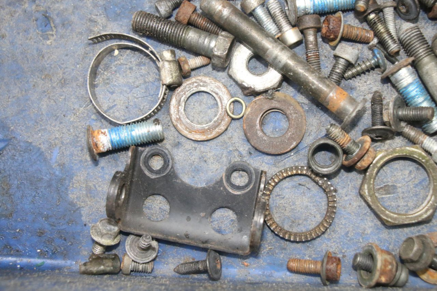 photo de SAC VISSERIE VIS YAMAHA BW'S NG NEXT GENERATION 50 (1996 - 2003) - Autre angle de vue