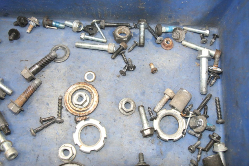 photo de SAC VISSERIE VIS YAMAHA NEOS NEO'S 4T 50 (2008 - 2016) - Zoom état d’usage