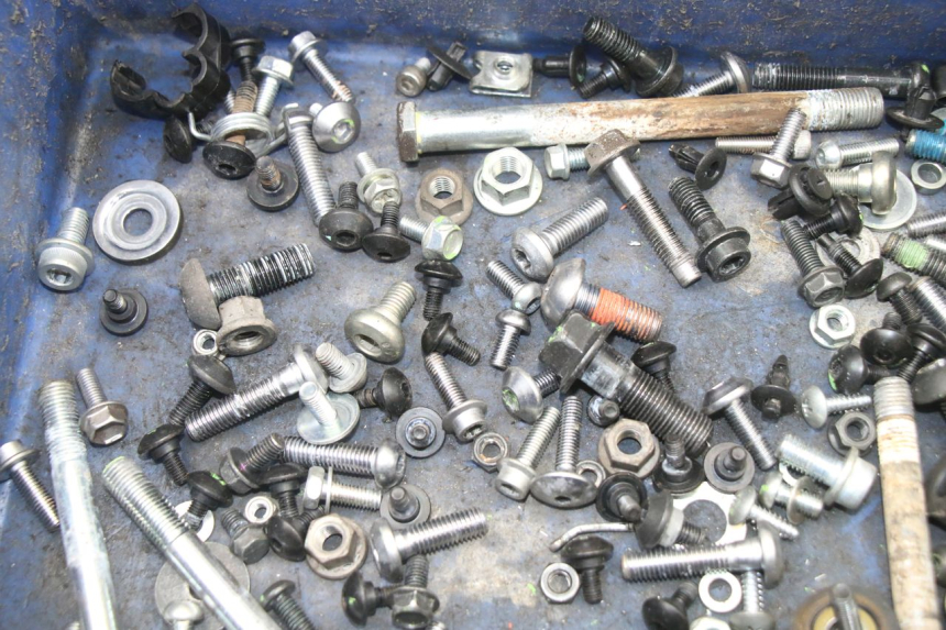 photo de SAC VISSERIE VIS YAMAHA TRACER 7 700 (2020 - 2024) - Détail de la pièce