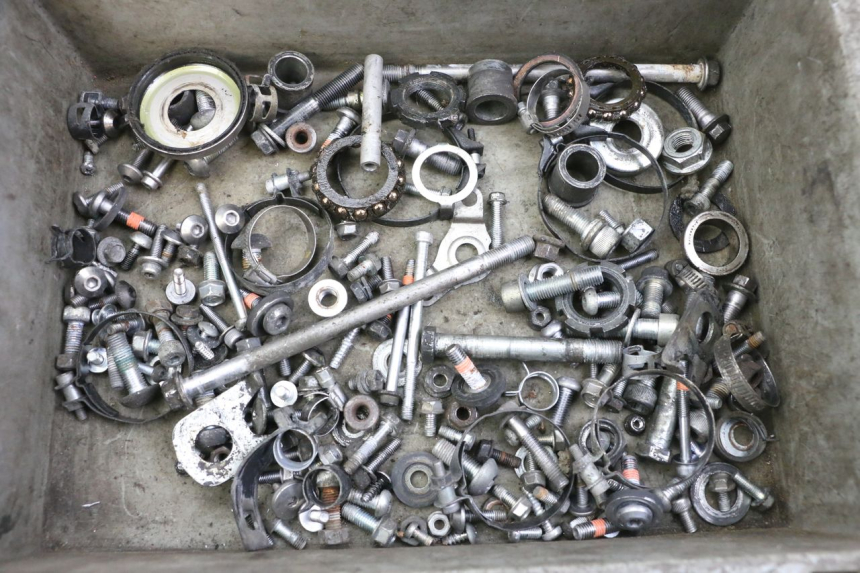 photo de SAC VISSERIE VIS YAMAHA XJ6 600 (2008 - 2016) - Vue principale