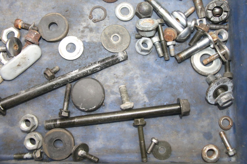 photo de SAC VISSERIE VIS YAMAHA XV VIRAGO 535 (1988 - 2004) - Gros plan technique