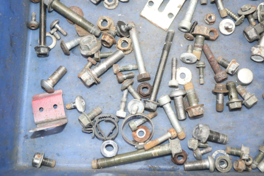 photo de SAC VISSERIE VIS YAMAHA XVS DRAG STAR DRAGSTAR 650 (1997 - 2007) - Autre angle de vue