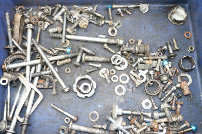 photo de SAC VISSERIE VIS YAMAHA YZ-F YZF 250 (2007 - 2013) - Détail de la pièce