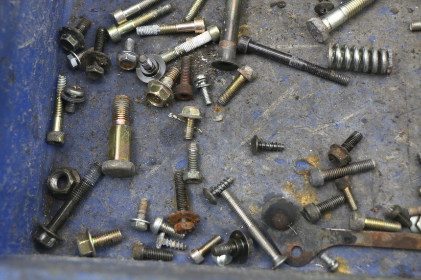 photo de SAC VISSERIE VIS YAMAHA YE ZEST 50 (1992 - 1998) - Autre angle de vue