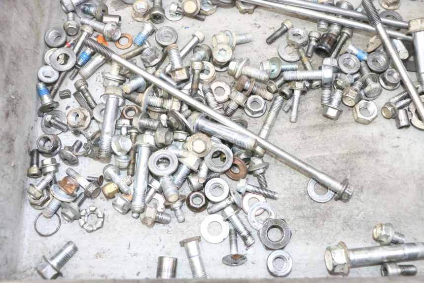 photo de SAC VISSERIE VIS YAMAHA YFM R RAPTOR 250 (2008 - 2014) - Autre angle de vue