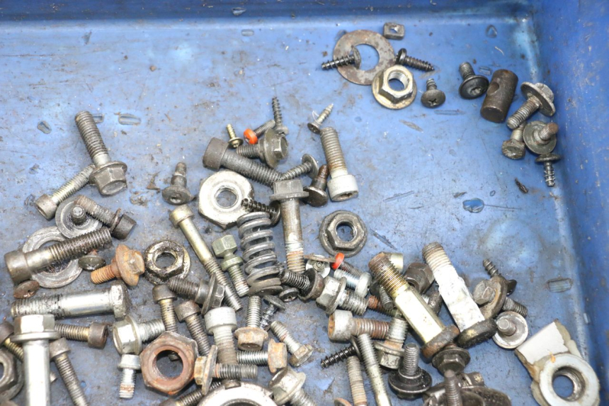 photo de SAC VISSERIE VIS YAMAHA YN NEO'S 50 (1997 - 2004) - Zoom état d’usage