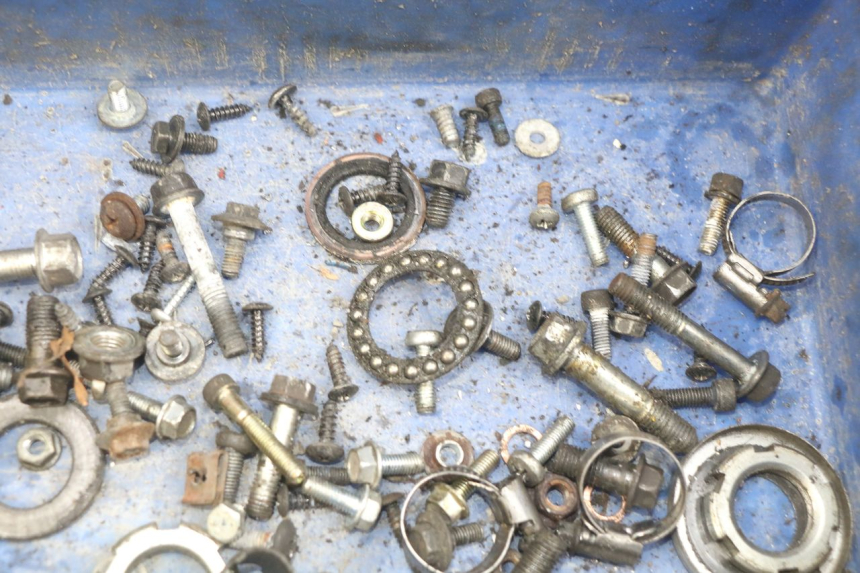 photo de SAC VISSERIE VIS YAMAHA YP MAJESTY 125 (2007 - 2010) - Autre angle de vue