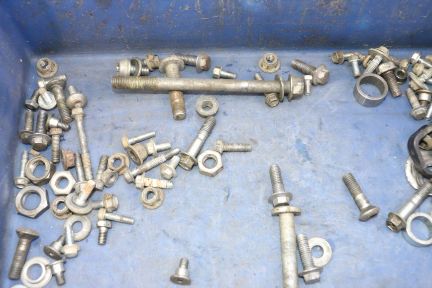 photo de SAC VISSERIE VIS YAMAHA YZ-F YZF 250 (2014 - 2018) - Détail de la pièce