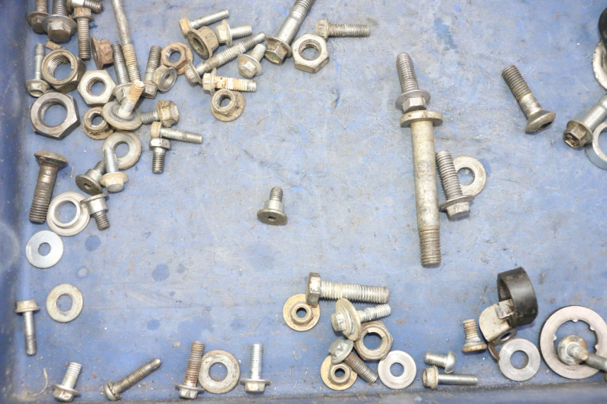 photo de SAC VISSERIE VIS YAMAHA YZ-F YZF 250 (2014 - 2018) - Zoom état d’usage