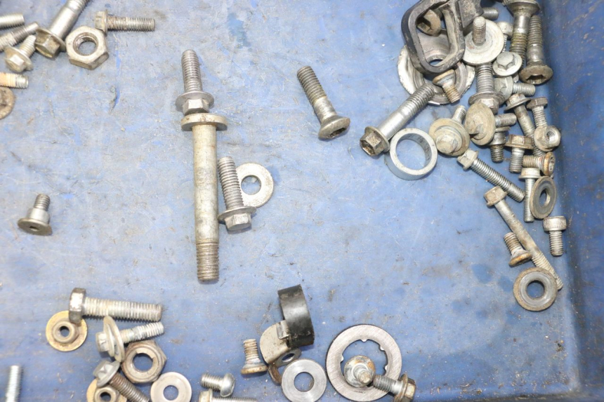 photo de SAC VISSERIE VIS YAMAHA YZ-F YZF 250 (2014 - 2018) - Autre angle de vue