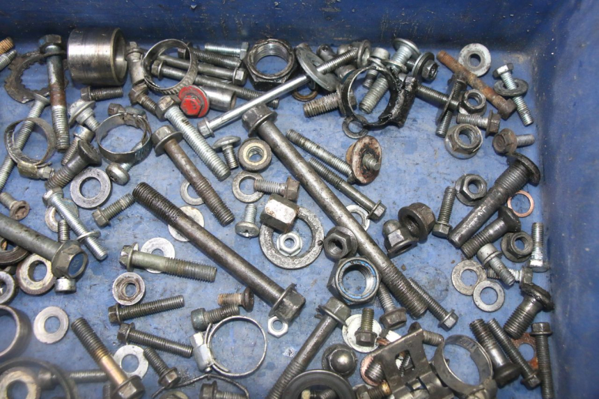 photo de SAC VISSERIE VIS YAMAHA YZ 125 (1998 - 2005) - Zoom état d’usage