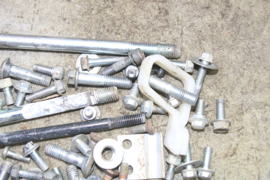 photo de SAC VISSERIE VIS YAMAHA YZ 85 (2022 - 2025) - Zoom état d’usage