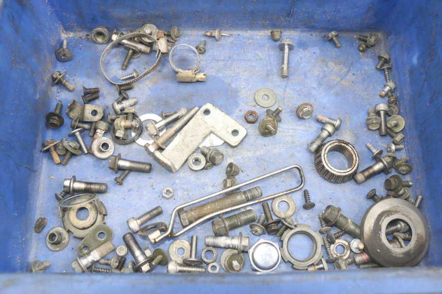 photo de SAC VISSERIE VIS YAMAHA YZF R THUNDERCAT 600 (1996 - 2003) - Détail de la pièce