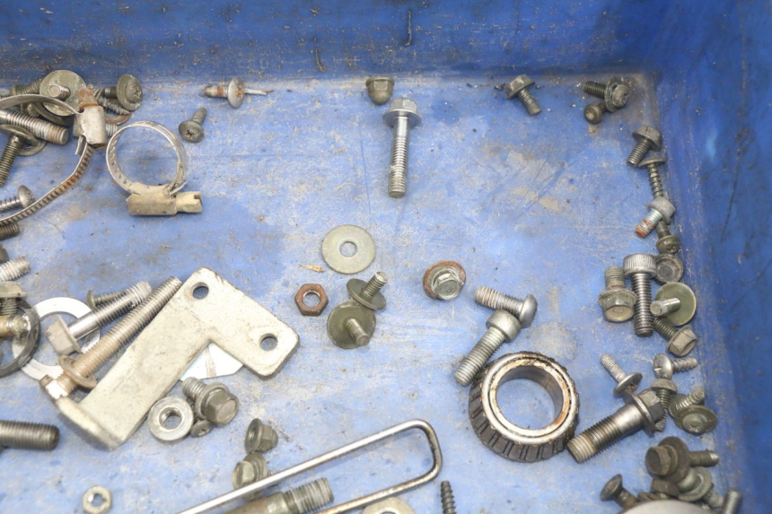 photo de SAC VISSERIE VIS YAMAHA YZF R THUNDERCAT 600 (1996 - 2003) - Autre angle de vue