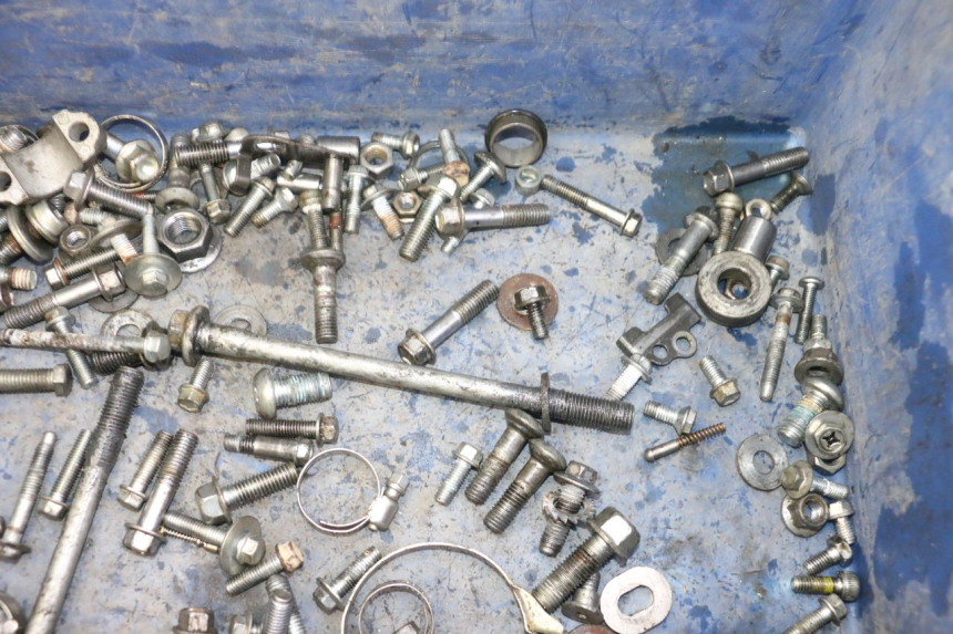 photo de SAC VISSERIE VIS YAMAHA YZF YZ-F 450 (2014 - 2016) - Détail de la pièce