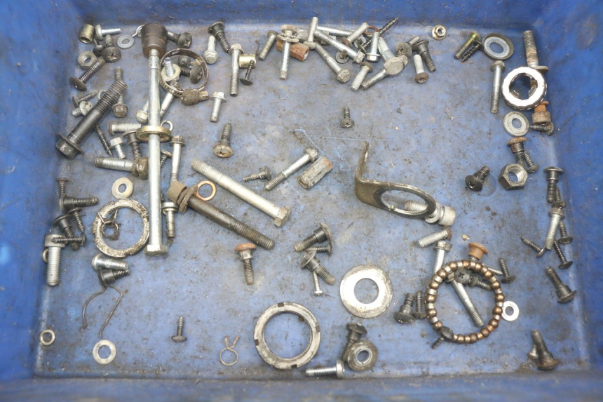 photo de SAC VISSERIE VIS PIAGGIO ZIP 2T 50 (2009 - 2019) - Vue principale